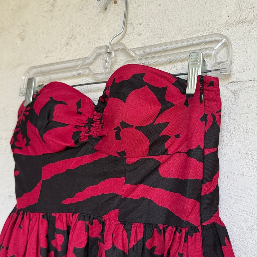 Anthropologie Tibi Sweetheart Neck Red/Black Floral Strapless Midi Dress Size 4 - Picture 6 of 14